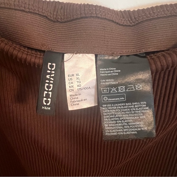 Ribbed Mini Skirt - Picture 2 of 4